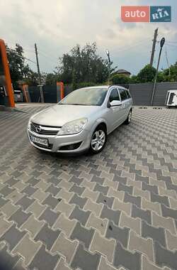 Универсал Opel Astra 2008 в Харькове
