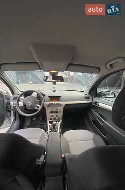 Универсал Opel Astra 2008 в 