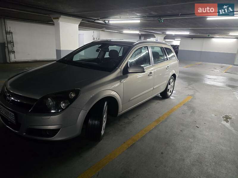 Универсал Opel Astra 2004 в Кривом Роге