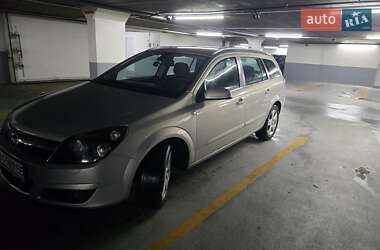 Универсал Opel Astra 2004 в 