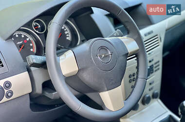 Универсал Opel Astra 2008 в 