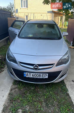 Универсал Opel Astra 2013 в Ивано-Франковске