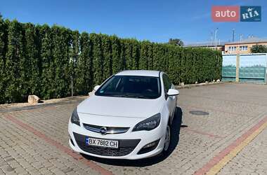 Универсал Opel Astra 2013 в 