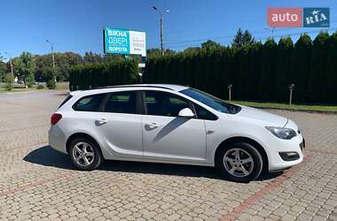 Универсал Opel Astra 2013 в 
