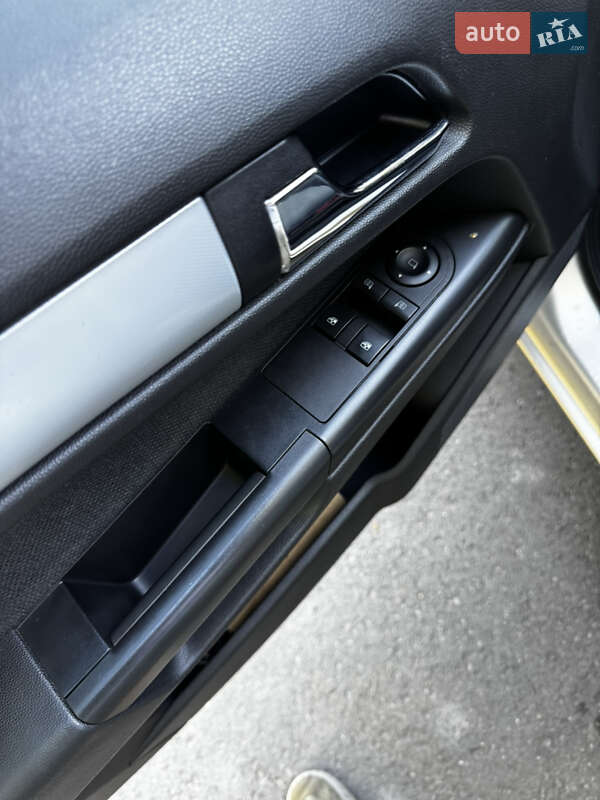 Хэтчбек Opel Astra 2006 в Дрогобыче