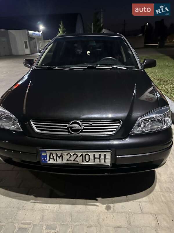 Хетчбек Opel Astra 2004 в Козятині