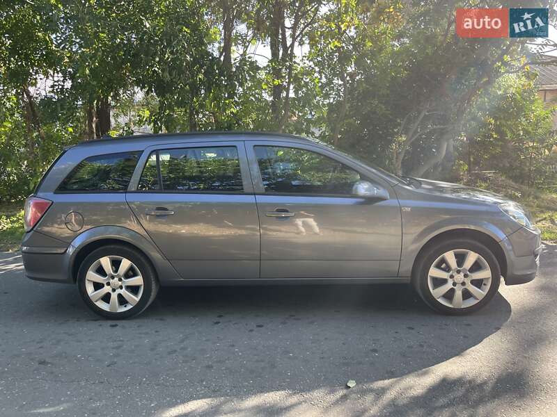Универсал Opel Astra 2004 в Николаеве
