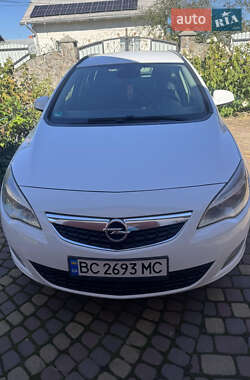 Універсал Opel Astra 2011 в Стрию