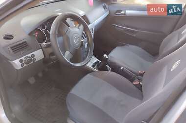 Універсал Opel Astra 2005 в 