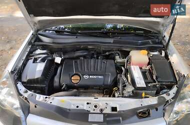 Універсал Opel Astra 2005 в 