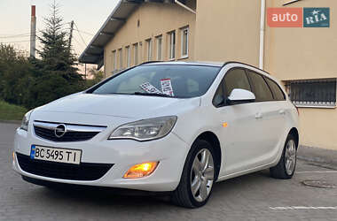 Универсал Opel Astra 2011 в 