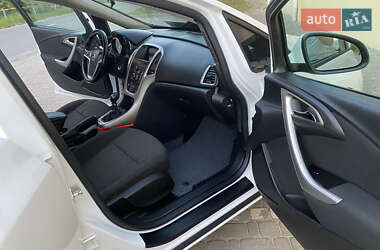 Универсал Opel Astra 2011 в 