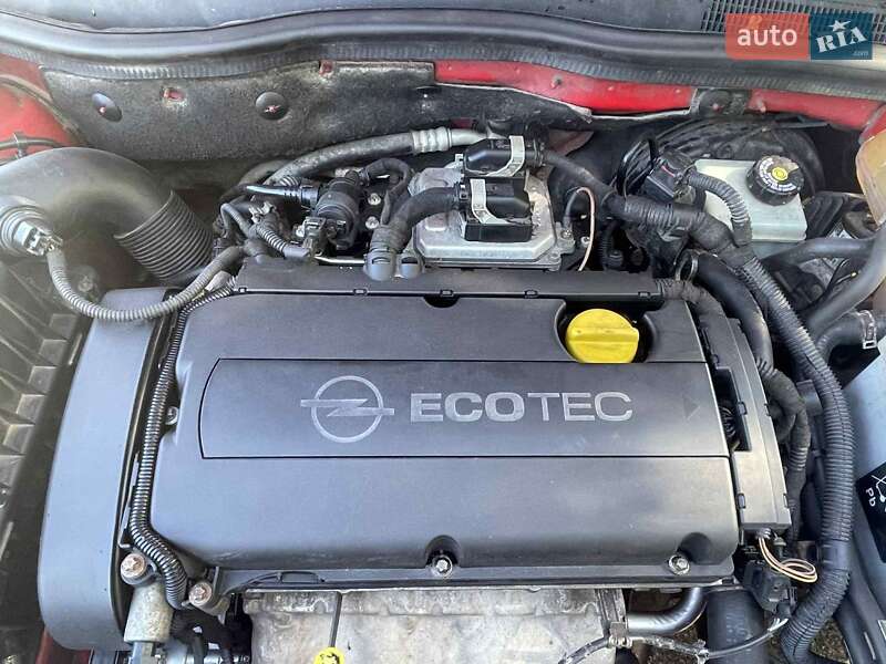 Купе Opel Astra 2008 в Львове