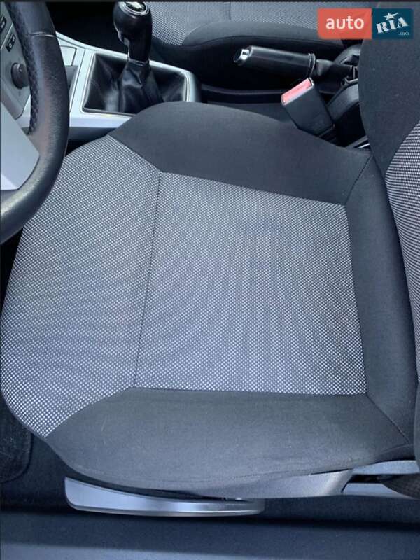 Хэтчбек Opel Astra 2009 в Сарате