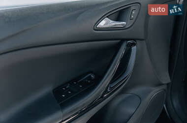 Универсал Opel Astra 2018 в 