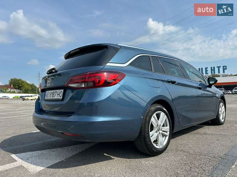 Универсал Opel Astra 2016 в Ужгороде