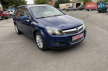 Универсал Opel Astra 2010 в 