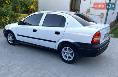 Седан Opel Astra 2000 в 