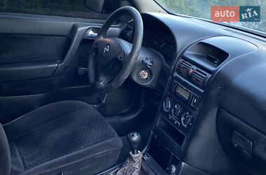 Седан Opel Astra 2000 в 