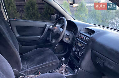 Седан Opel Astra 2000 в 