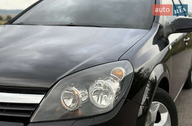 Универсал Opel Astra 2006 в 