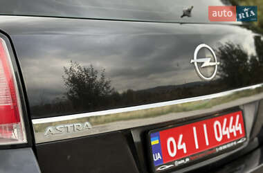 Универсал Opel Astra 2006 в 