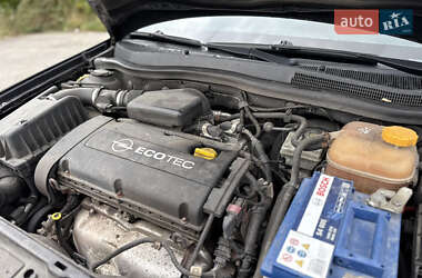 Универсал Opel Astra 2006 в 