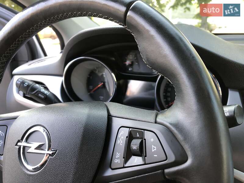 Универсал Opel Astra 2019 в Теофиполе