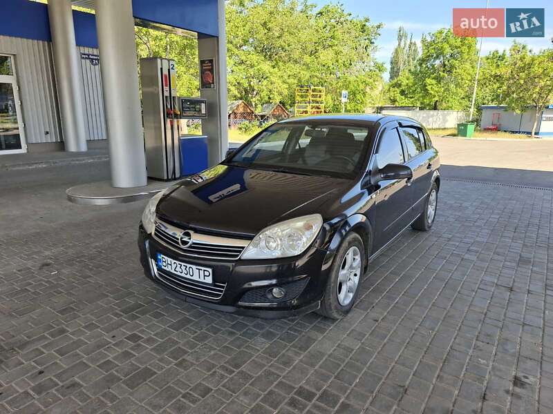 Хэтчбек Opel Astra 2008 в Николаеве