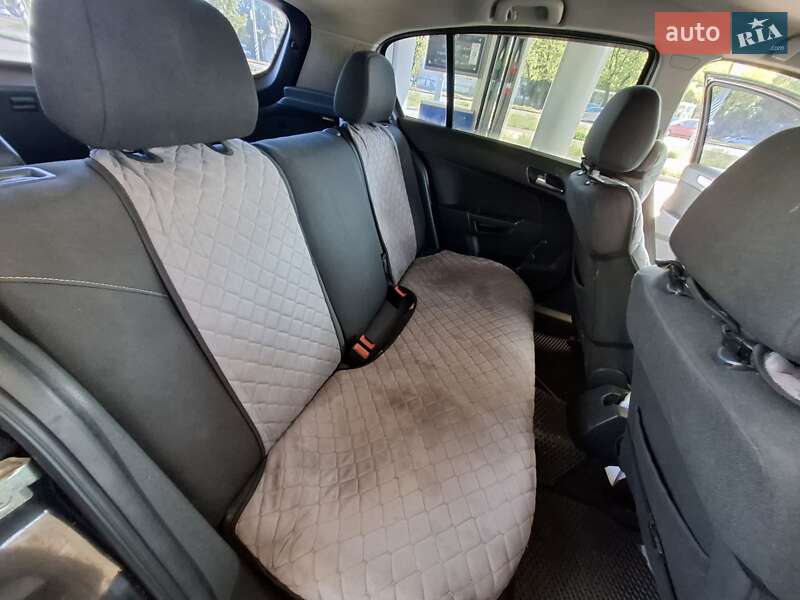 Хэтчбек Opel Astra 2008 в Николаеве