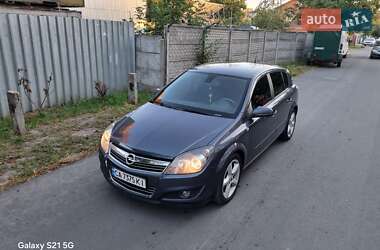 Хэтчбек Opel Astra 2007 в Черкассах