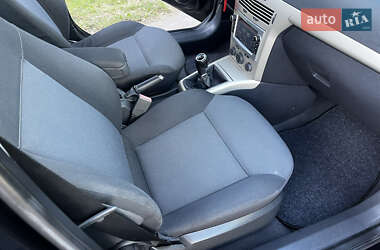 Универсал Opel Astra 2007 в 