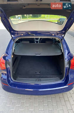 Универсал Opel Astra 2011 в 
