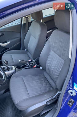Универсал Opel Astra 2011 в 