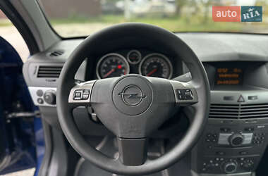 Универсал Opel Astra 2006 в 