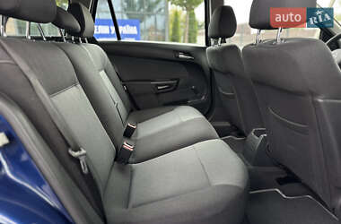 Универсал Opel Astra 2006 в 