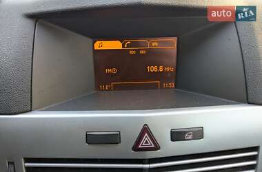 Хэтчбек Opel Astra 2009 в 