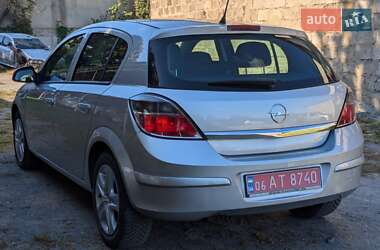 Хэтчбек Opel Astra 2009 в 