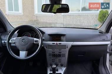 Универсал Opel Astra 2009 в 