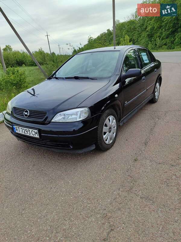 Хэтчбек Opel Astra 2005 в Ивано-Франковске