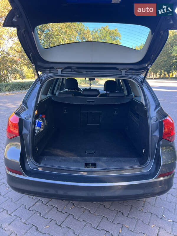 Універсал Opel Astra 2012 в Миргороді