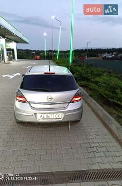Хэтчбек Opel Astra 2008 в 