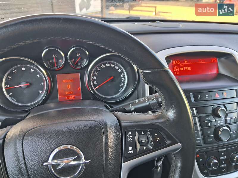 Универсал Opel Astra 2011 в Шепетовке