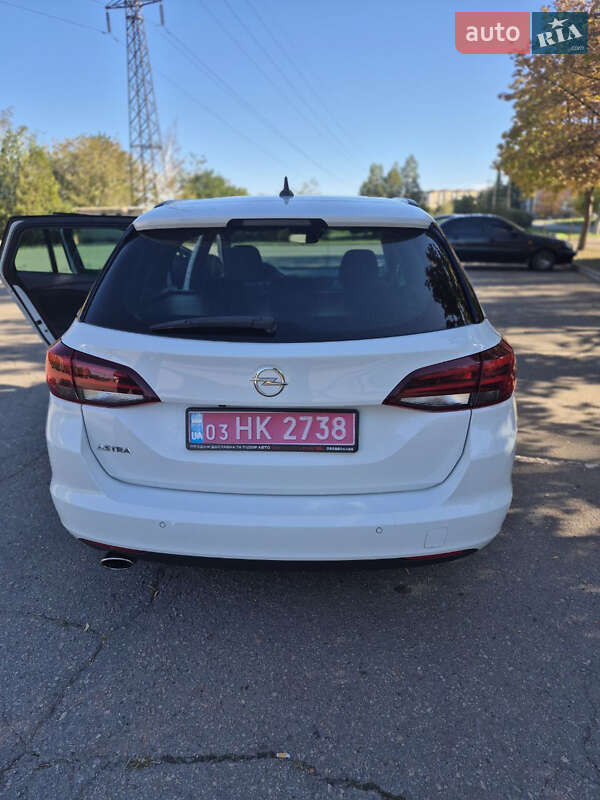 Универсал Opel Astra 2016 в Кривом Роге