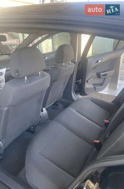 Хэтчбек Opel Astra 2009 в 