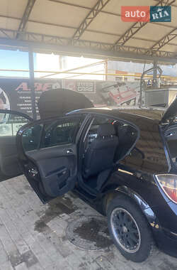 Хэтчбек Opel Astra 2009 в 