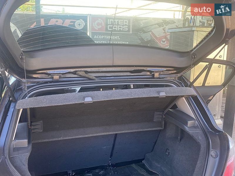 Хэтчбек Opel Astra 2009 в Обухове