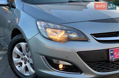 Универсал Opel Astra 2015 в Стрые