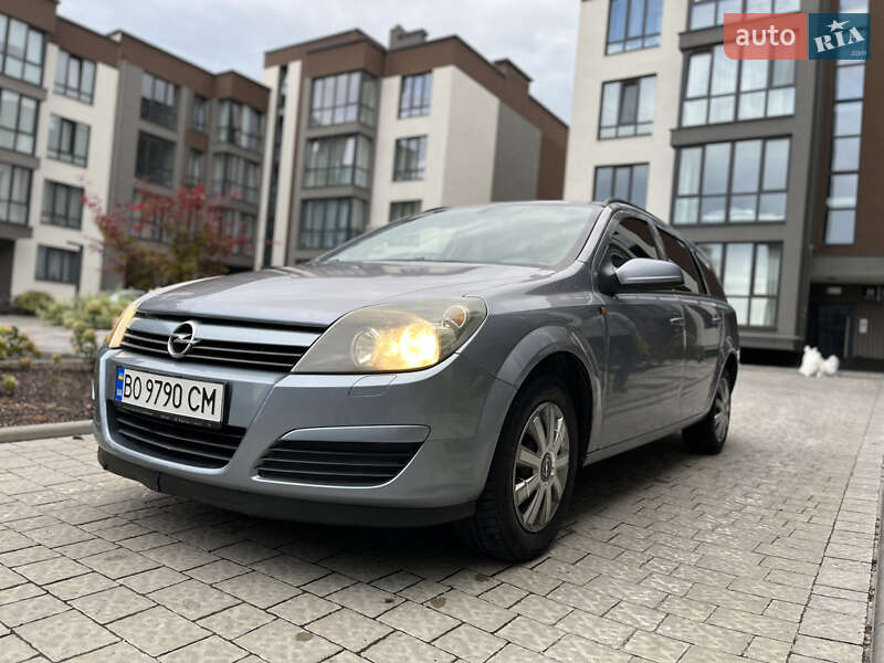 Универсал Opel Astra 2004 в Львове