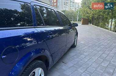 Универсал Opel Astra 2006 в 